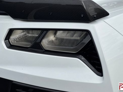 Used 2019 Chevrolet Corvette Z06 RWD image 32