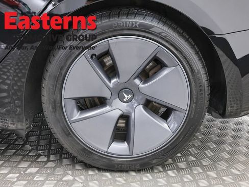 Used 2023 Tesla Model 3 Standard Range RWD image 28