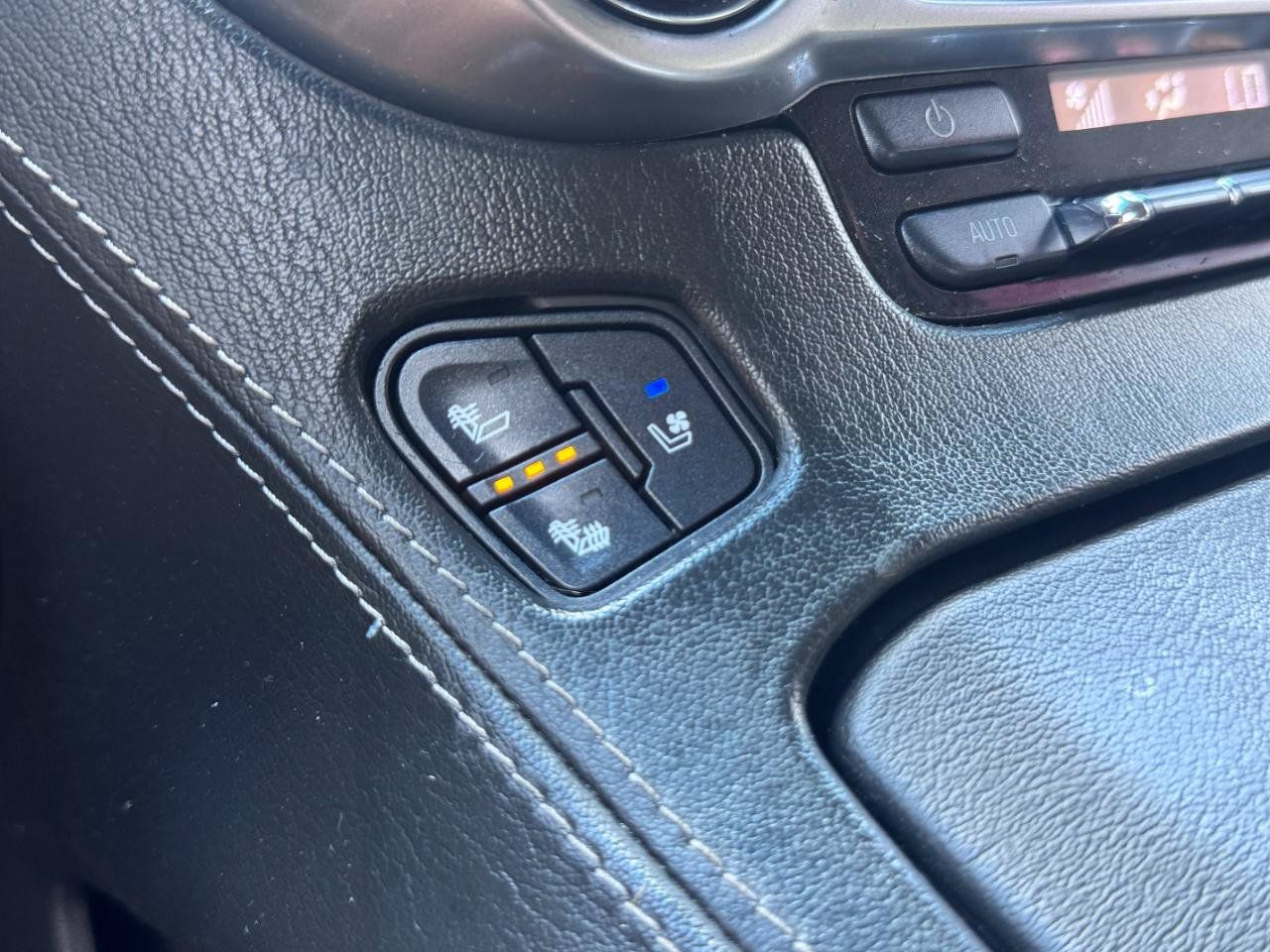 Used 2018 Chevrolet Tahoe Premier AWD/4WD image 12