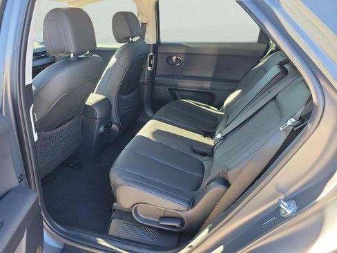 New 2025 Hyundai Ioniq 5 SEL image 6