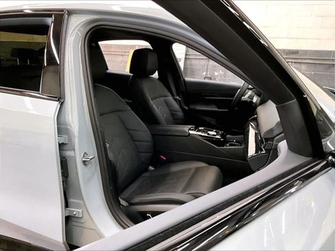 Used 2024 BMW i5 M60 w/ Premium Package AWD/4WD image 10