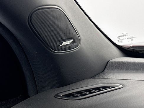 Certified 2025 Honda Pilot Black Edition image 19