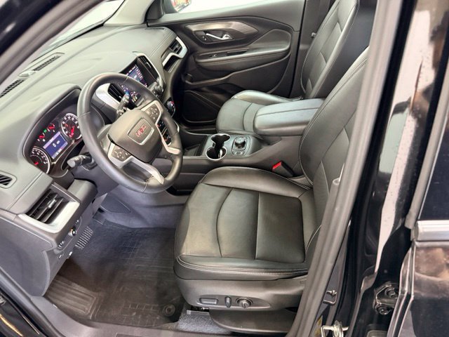 Used 2024 GMC Terrain SLT w/ Elevation Edition FWD image 14