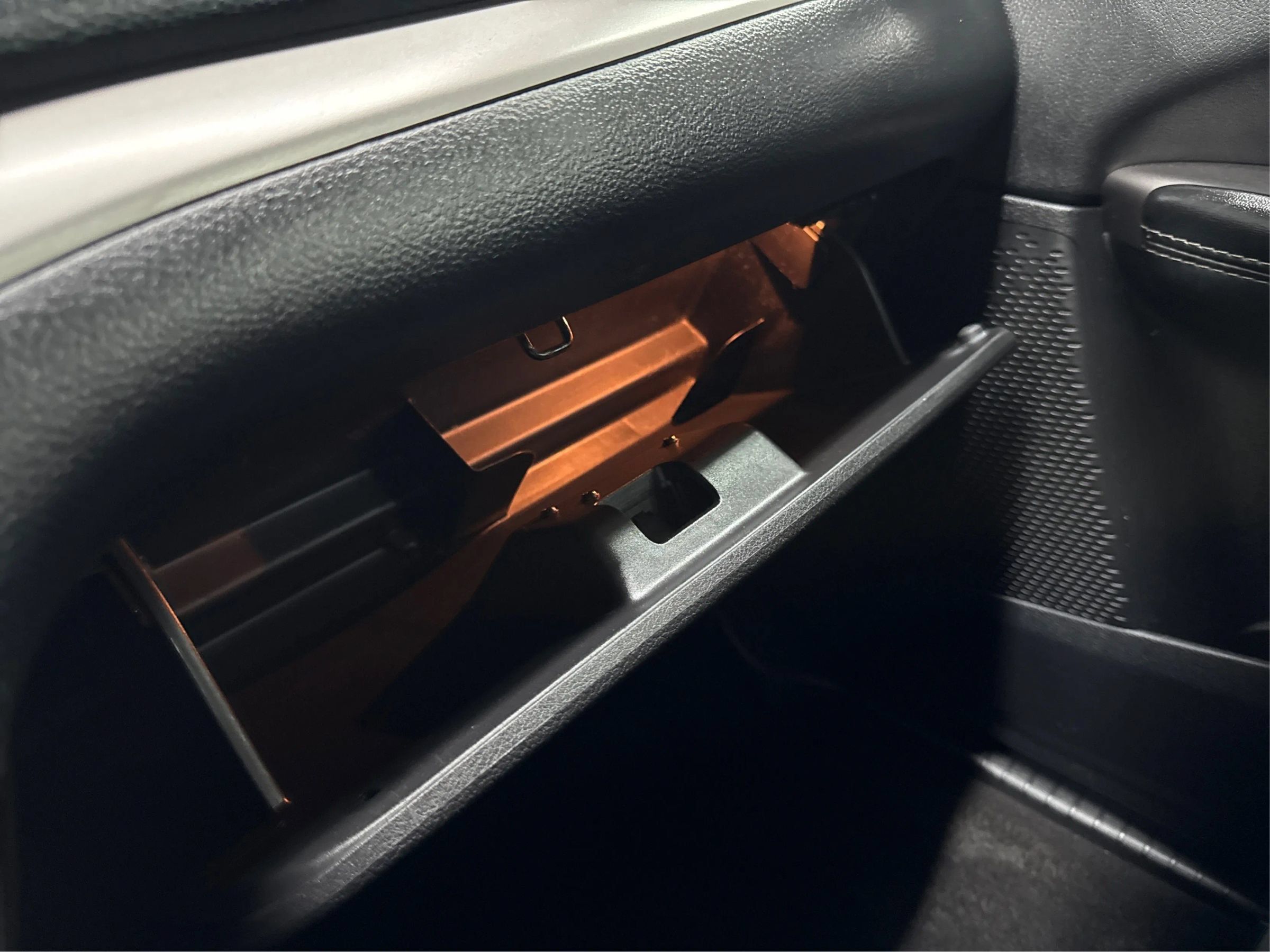 Used 2018 Dodge Journey Crossroad w/ Popular Equipment Group FWD image 22
