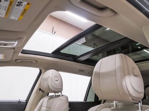 Used 2024 Mercedes-Benz GLS 450 4MATIC image 10