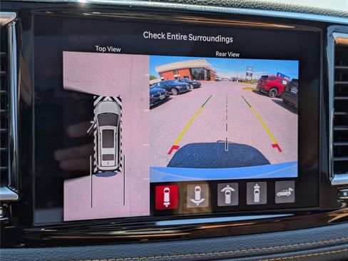 Used 2021 Chrysler Pacifica Pinnacle AWD/4WD image 37