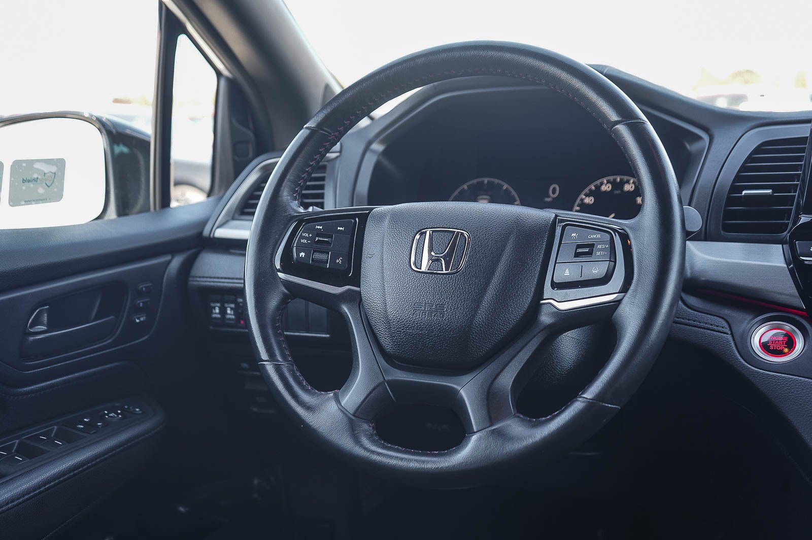 Used 2025 Honda Odyssey Sport-L image 17