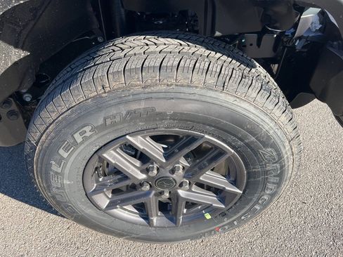 New 2026 Jeep Gladiator Sport image 9