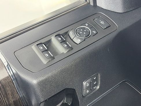 Used 2021 Ford F250 Lariat image 26