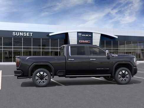 New 2025 GMC Sierra 3500 Denali w/ Denali Reserve Package image 5