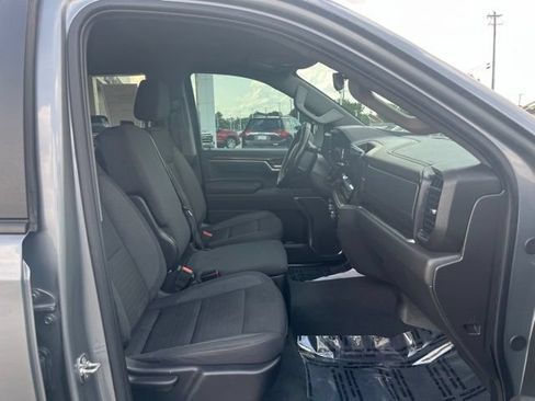 Used 2025 Chevrolet Silverado 1500 LT AWD/4WD image 46