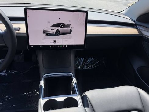 Used 2023 Tesla Model 3 Standard Range RWD image 14