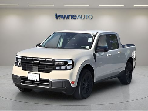 Used 2024 Ford Maverick Lariat w/ Black Appearance Package AWD/4WD image 2
