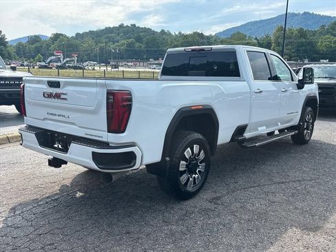 Used 2024 GMC Sierra 2500 Denali AWD/4WD image 8