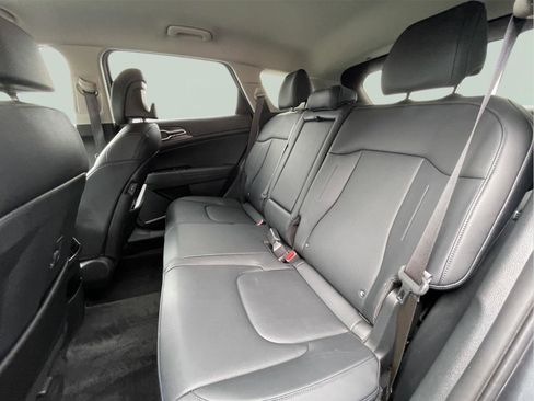 Used 2023 Kia Sportage EX image 14