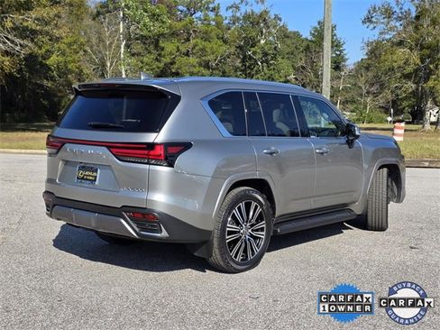 Used 2023 Lexus LX 600 4WD w/ Luxury Package image 5