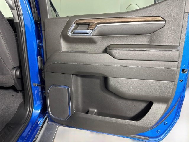 Used 2022 Chevrolet Silverado 1500 LT Trail Boss AWD/4WD image 27