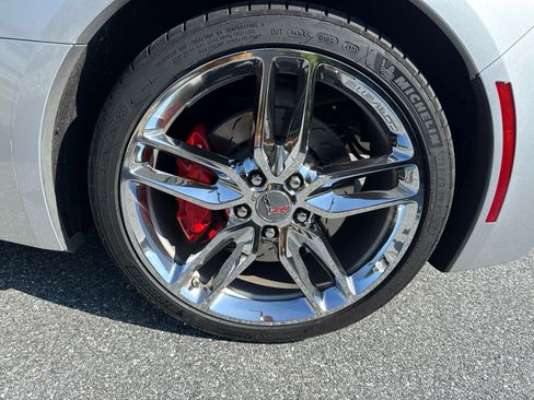 Used 2016 Chevrolet Corvette Stingray Coupe w/ 2LT Preferred Equipment Group RWD image 5