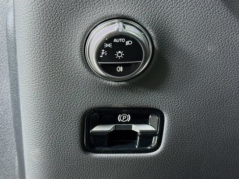 Used 2026 Mercedes-Benz GLC 300 4MATIC image 10