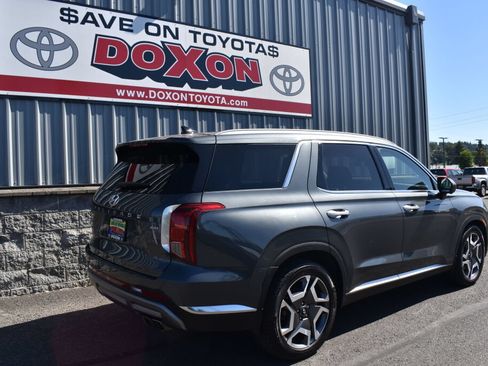 Used 2023 Hyundai Palisade Limited AWD/4WD image 5