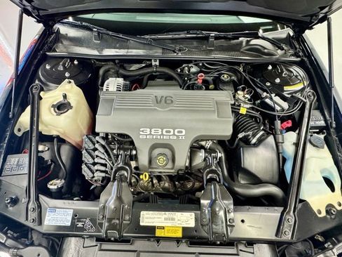 Used 1998 Chevrolet Monte Carlo Z34 image 9