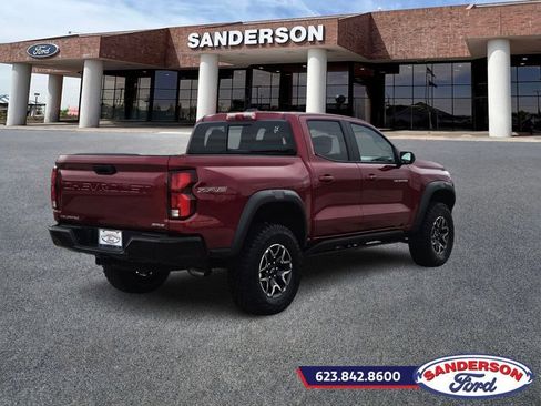 Used 2024 Chevrolet Colorado ZR2 w/ ZR2 Convenience Package III image 3