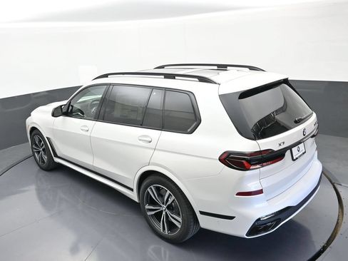 New 2027 BMW X7 M60i AWD/4WD image 34