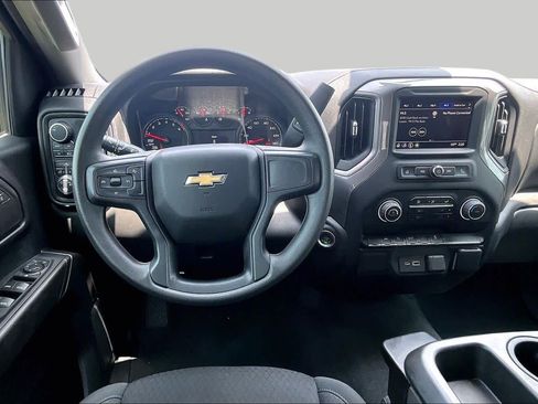 Used 2022 Chevrolet Silverado 1500 Custom AWD/4WD image 6