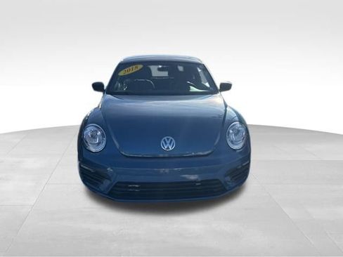 Used 2018 Volkswagen Beetle 2.0T S image 8