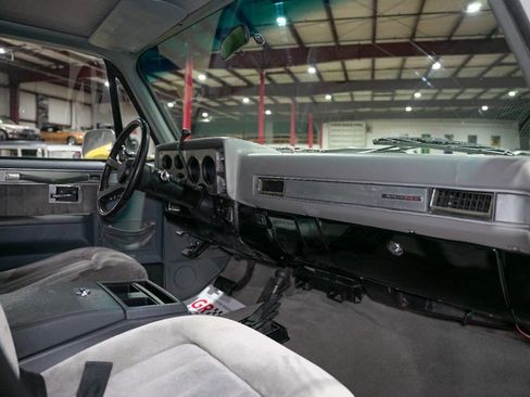 Used 1990 GMC Jimmy 4WD image 37