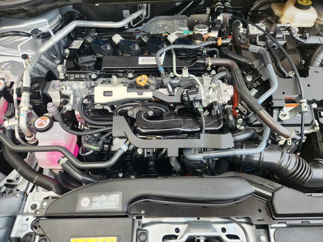 Used 2025 Toyota Corolla Cross AWD Hybrid image 32