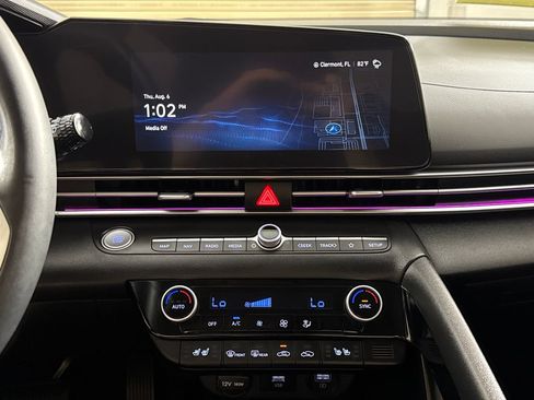 Used 2023 Hyundai Elantra Limited FWD image 20