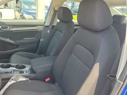 Used 2022 Honda Civic LX image 5