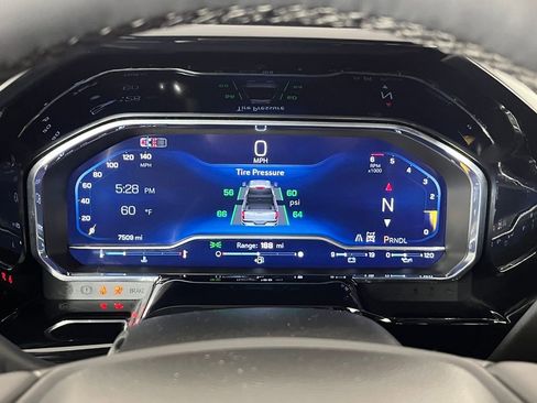 Used 2024 Chevrolet Silverado 2500 LT w/ Convenience Package image 19