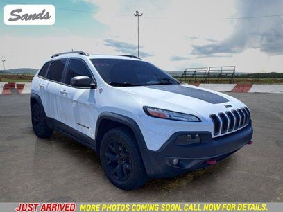 Used 2016 Jeep Cherokee Trailhawk w/ Comfort/Convenience Group