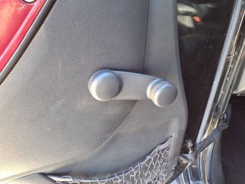 Used 2016 Jeep Wrangler Unlimited Sport image 12