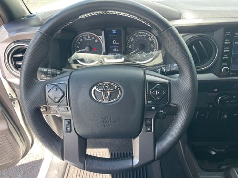Used 2023 Toyota Tacoma TRD Sport RWD image 7