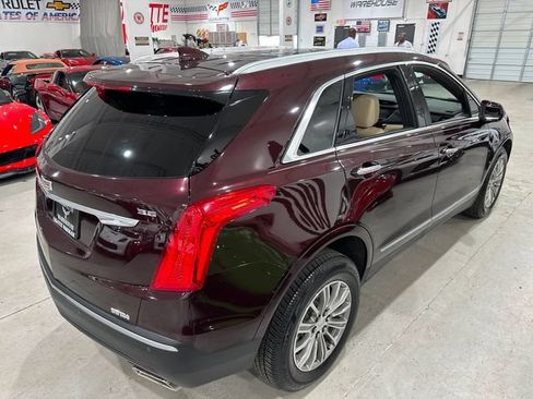 Used 2018 Cadillac XT5 Luxury w/ Driver Awareness Package FWD image 4