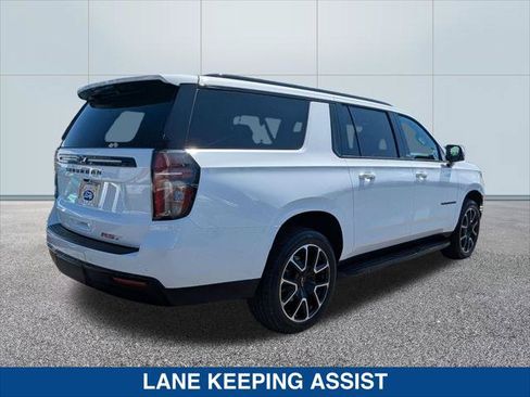 Used 2024 Chevrolet Suburban RST w/ Luxury Package AWD/4WD image 5