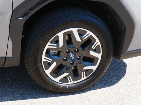 Used 2026 Subaru Forester Premium AWD/4WD image 15