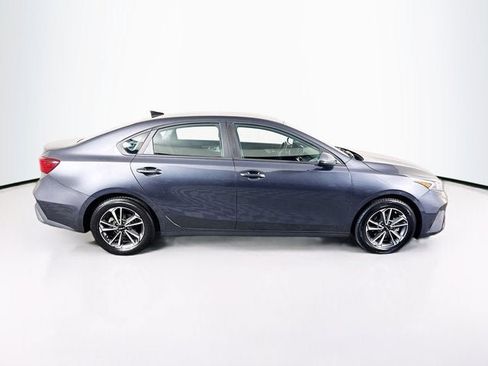 Certified 2023 Kia Forte LXS w/ LXS Technology Package FWD image 4