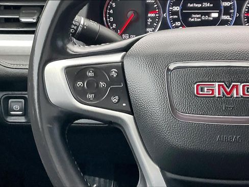 Used 2022 GMC Acadia SLT w/ Technology Package image 23