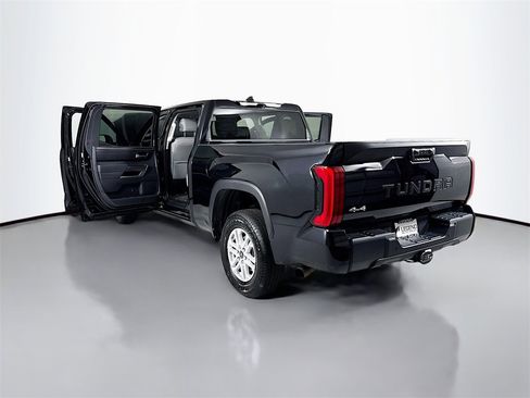 Used 2024 Toyota Tundra SR5 w/ SR5 Premium Package image 26