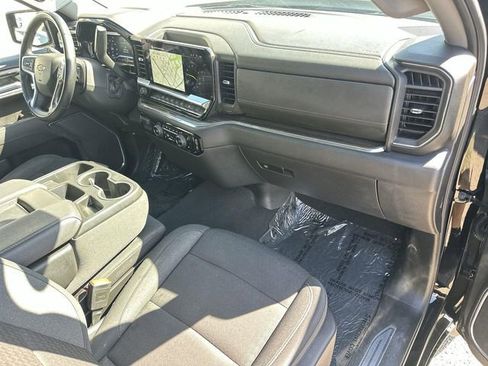 Used 2025 Chevrolet Silverado 1500 LT RWD image 28