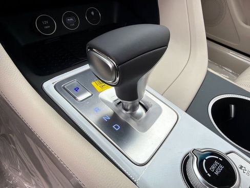 New 2026 Genesis G70 2.5T Prestige image 31