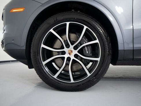 New 2026 Porsche Cayenne image 15