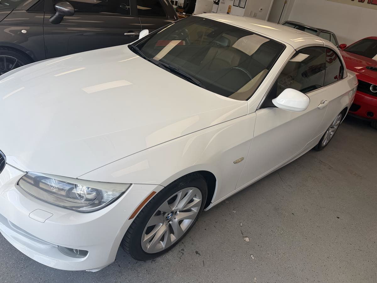 Used 2013 BMW 328i Convertible RWD image 4