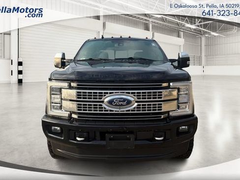 Used 2019 Ford F250 Platinum w/ Platinum Ultimate Package AWD/4WD image 7