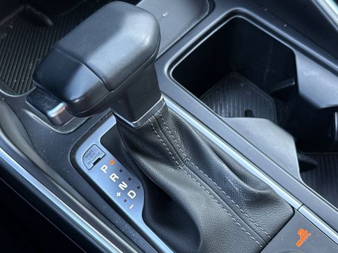 Certified 2025 Kia Sorento S image 34