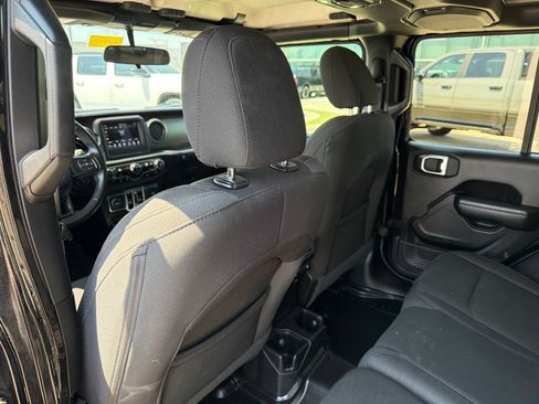 Used 2020 Jeep Wrangler Unlimited Sport S AWD/4WD image 17